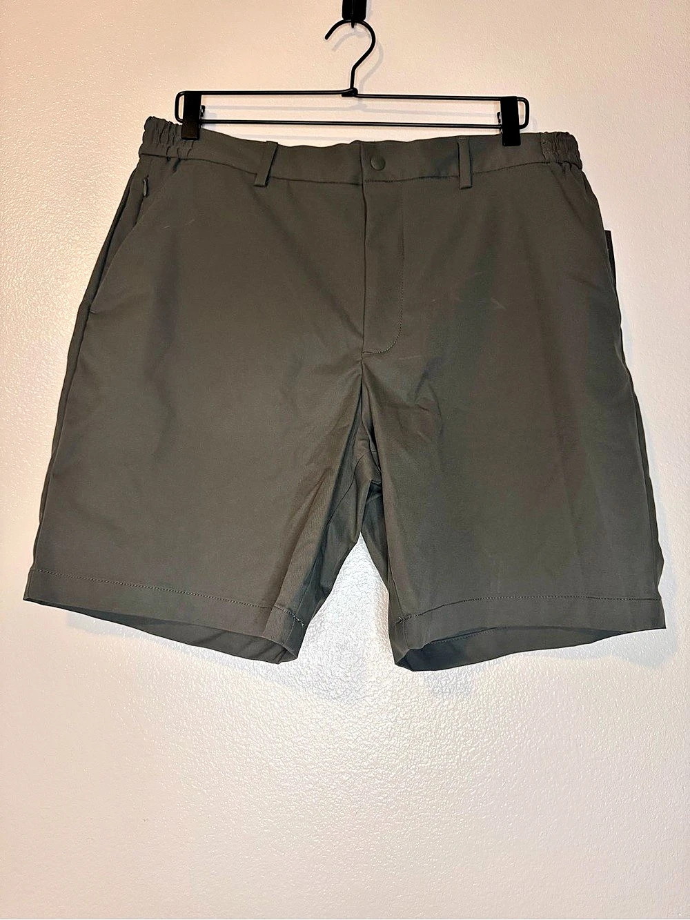 Goodfellow & Co 8" Flat-Front Shorts Men's Green Large NWT